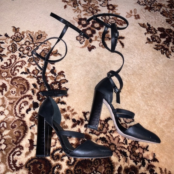 ASOS PRIMAL Pointed High Heels - Picture 3 of 8